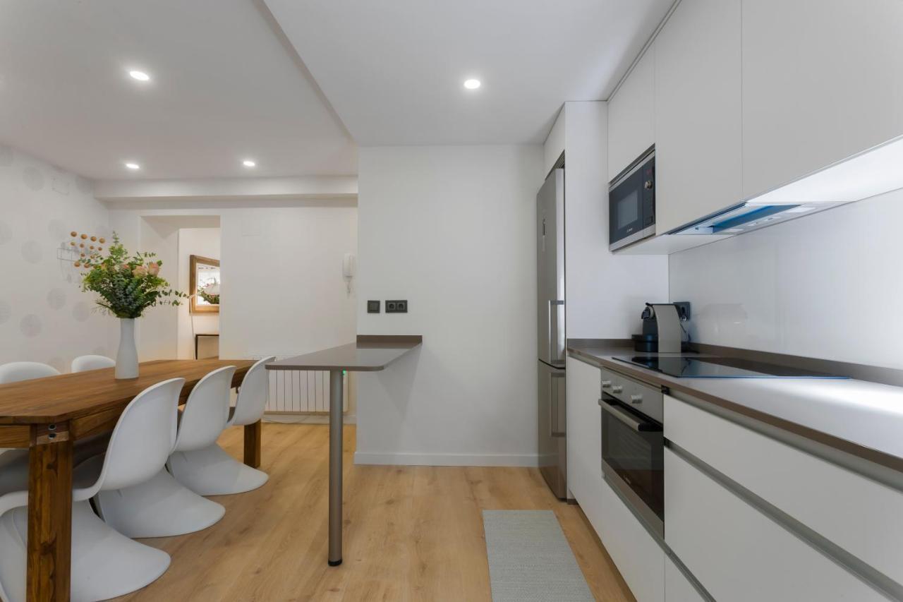 Appartement Apa 23678 à Madrid Extérieur photo